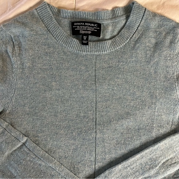 Banana Republic | Merino Wool & Cashmere Blend Sweater | Light Blue Size XSmall - Picture 2 of 11